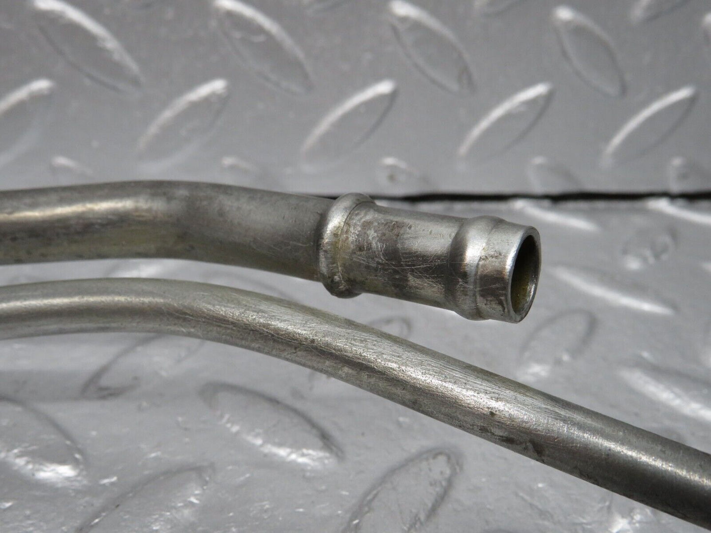 40177 Mercedes-Benz R107 350SL Oil Line Pipe