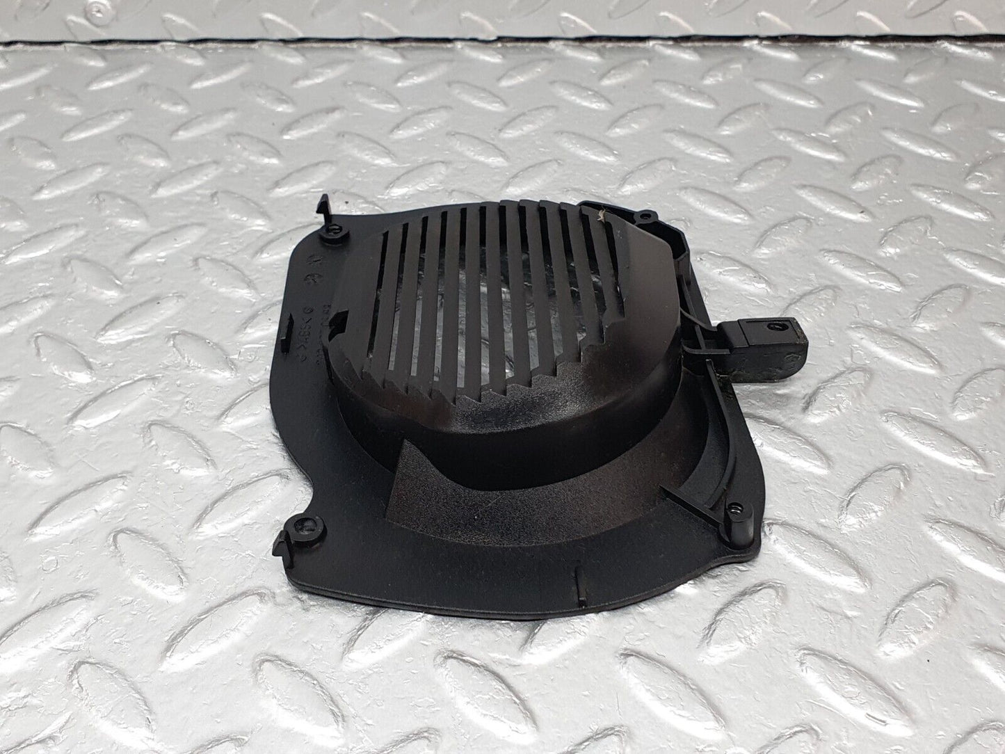 41744 Mercedes-Benz W202 C200 Rear Right Door Speaker Cover 2028270883