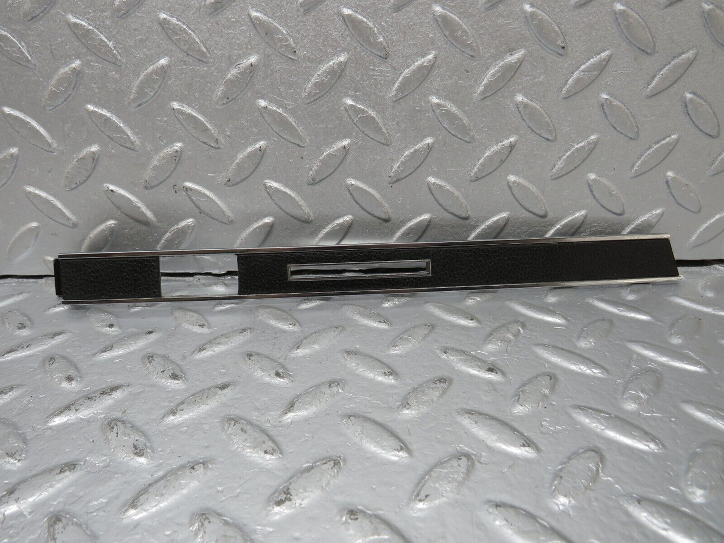 39959 Mercedes-Benz R107 350SL Dashboard Centre Trim Black 1076800271
