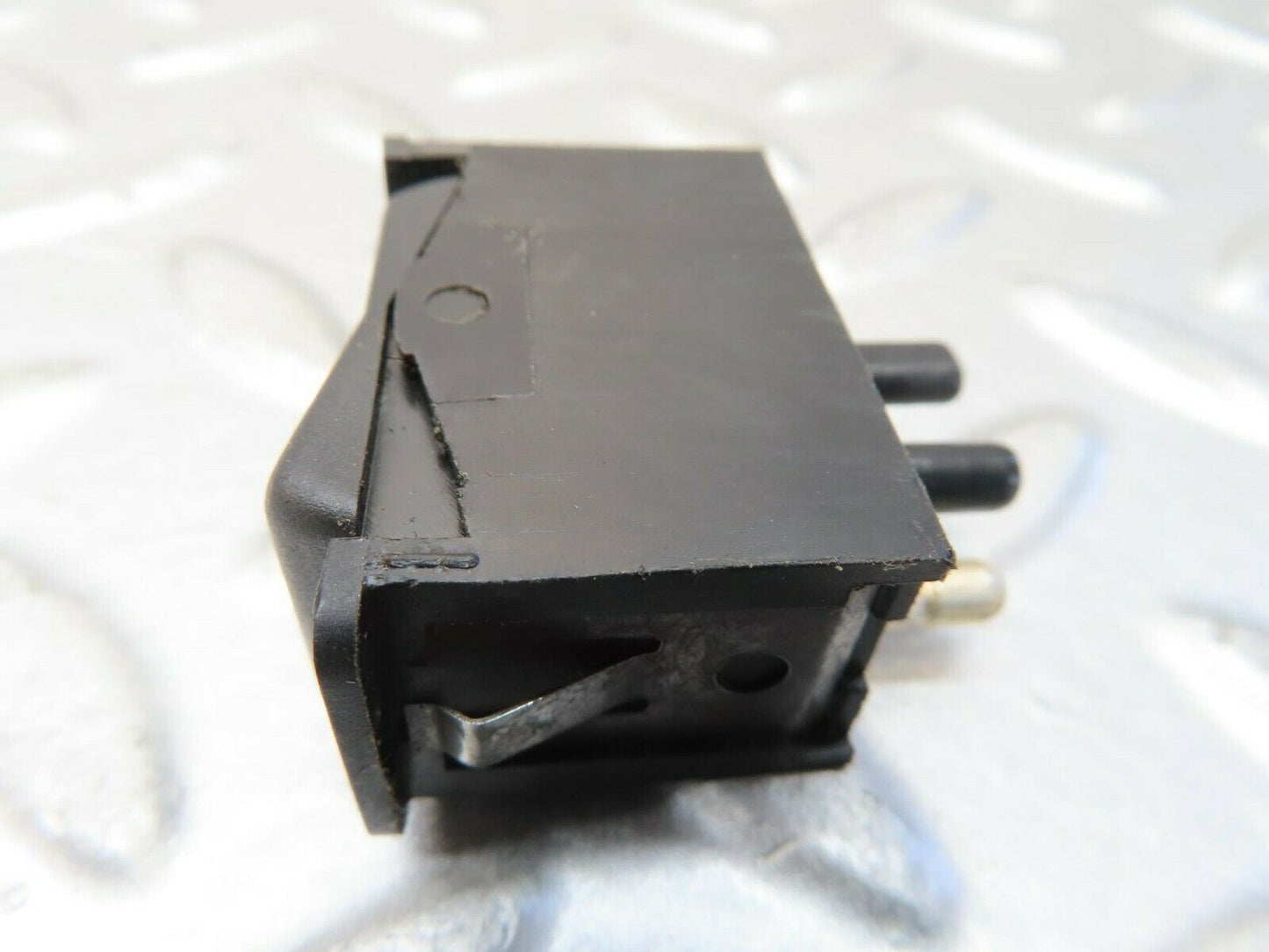 15789 Mercedes-Benz R107 450SL Coupe Interior Dome Light Switch 0008205810