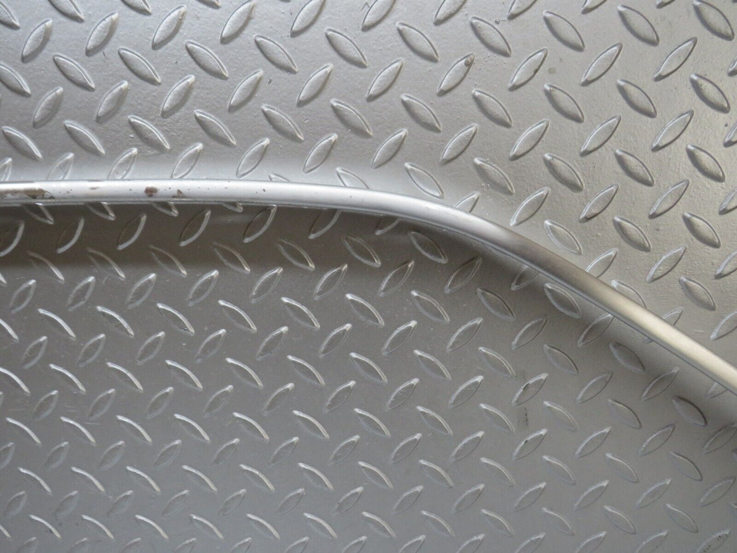 34456 Mercedes-Benz C126 380SEC Coupe Roof Chrome Trim Right Side