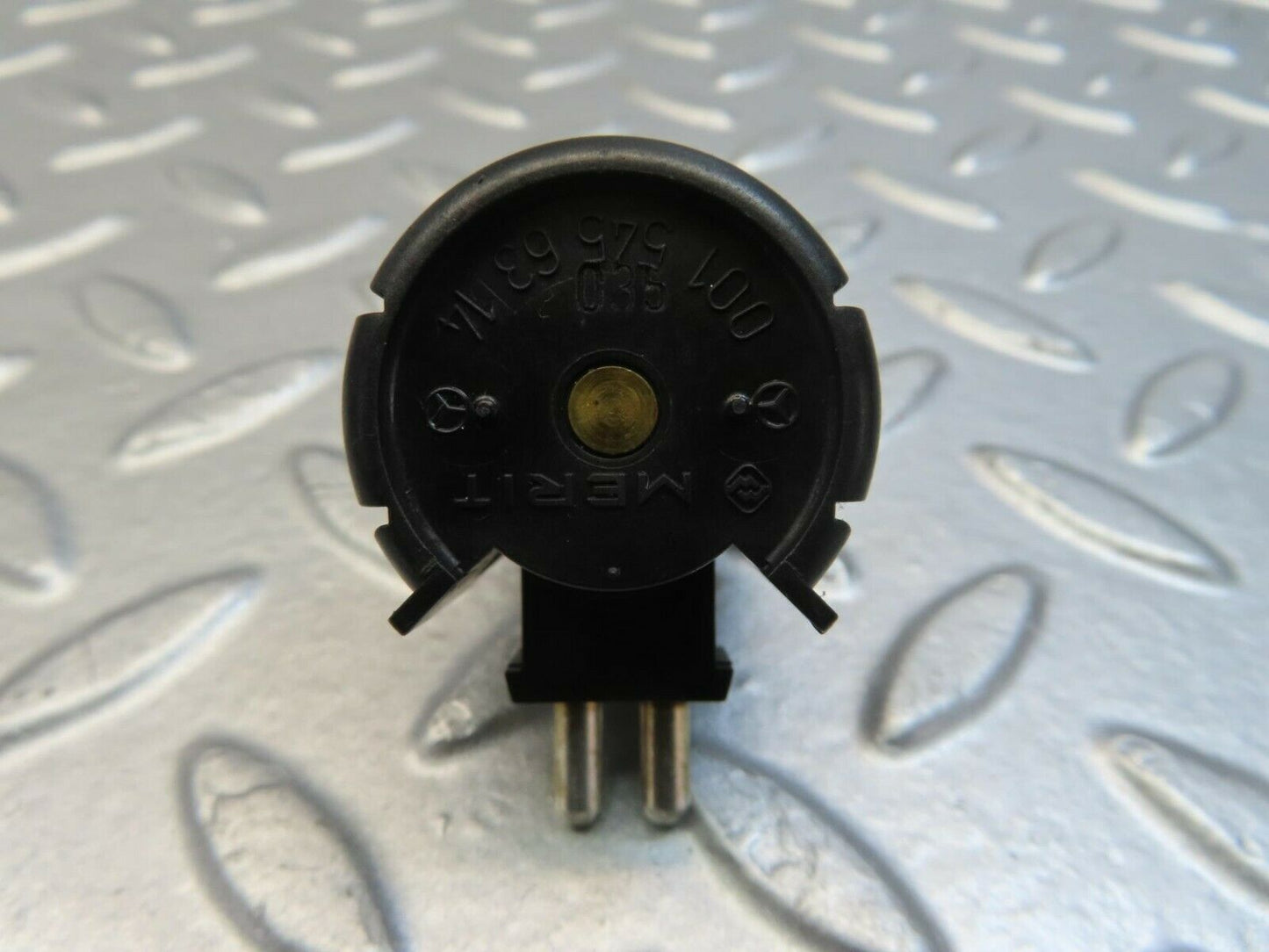 11498 Mercedes-Benz C123 230CE Coupe Gearbox Kickdown Switch 0015456314