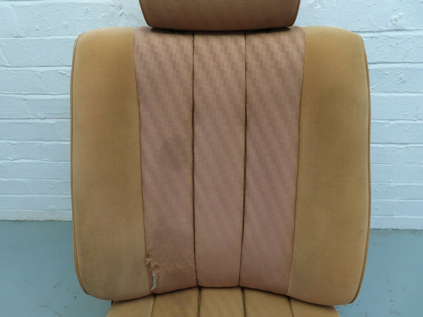 6321 Mercedes-Benz W126 380SE Front Right Seat Driver Seat Palomino