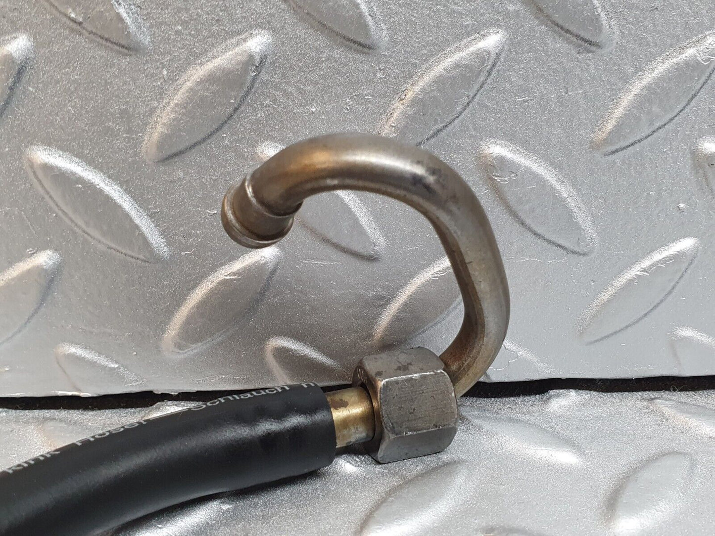 41979 Mercedes-Benz W202 C200 Fuel Injector Rail Hose Pipe