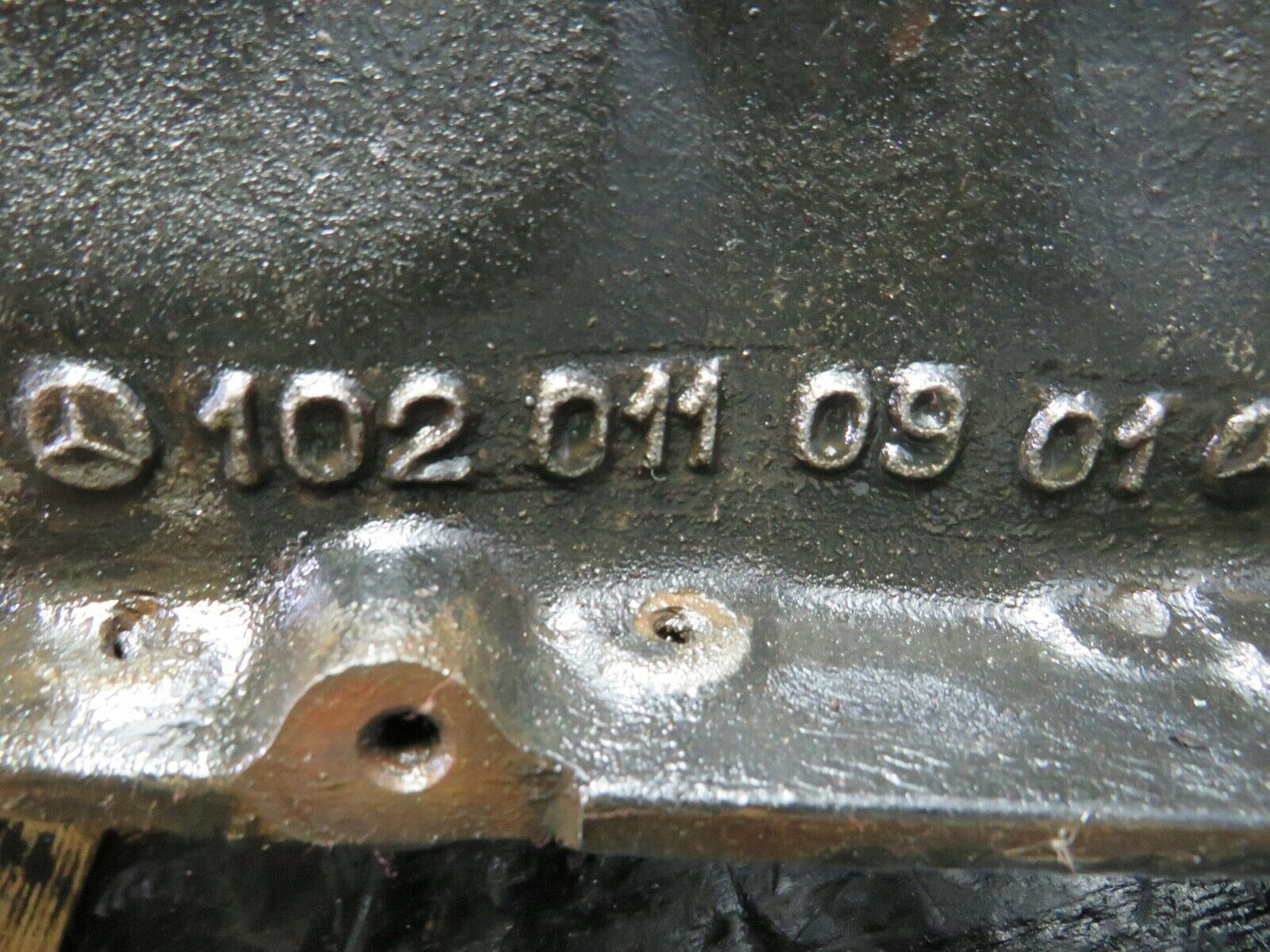 21953 Mercedes-Benz W123 230E Engine Block M102 1020110901 M102.980