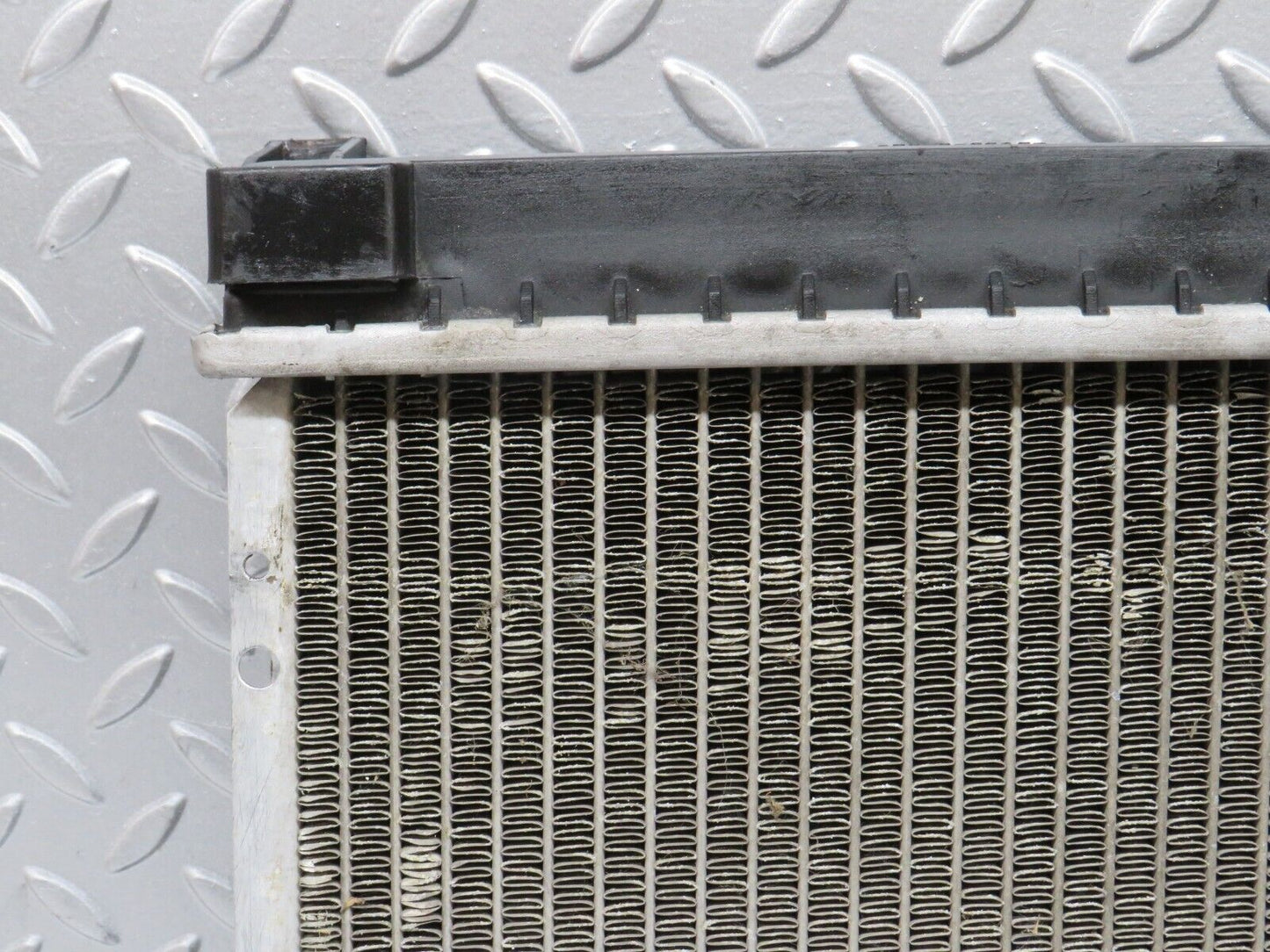 36658 Mercedes-Benz W201 190E 2.0L Coolant Radiator Nissens 62550