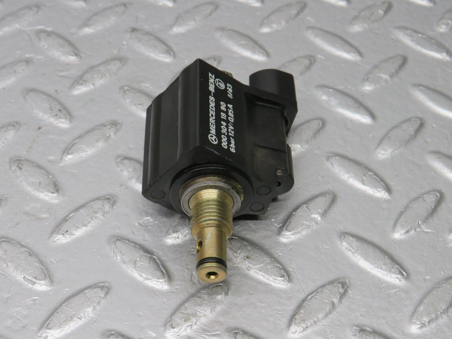 39321 Mercedes-Benz R107 500SL Automatic Gearbox Solenoid 0003041890