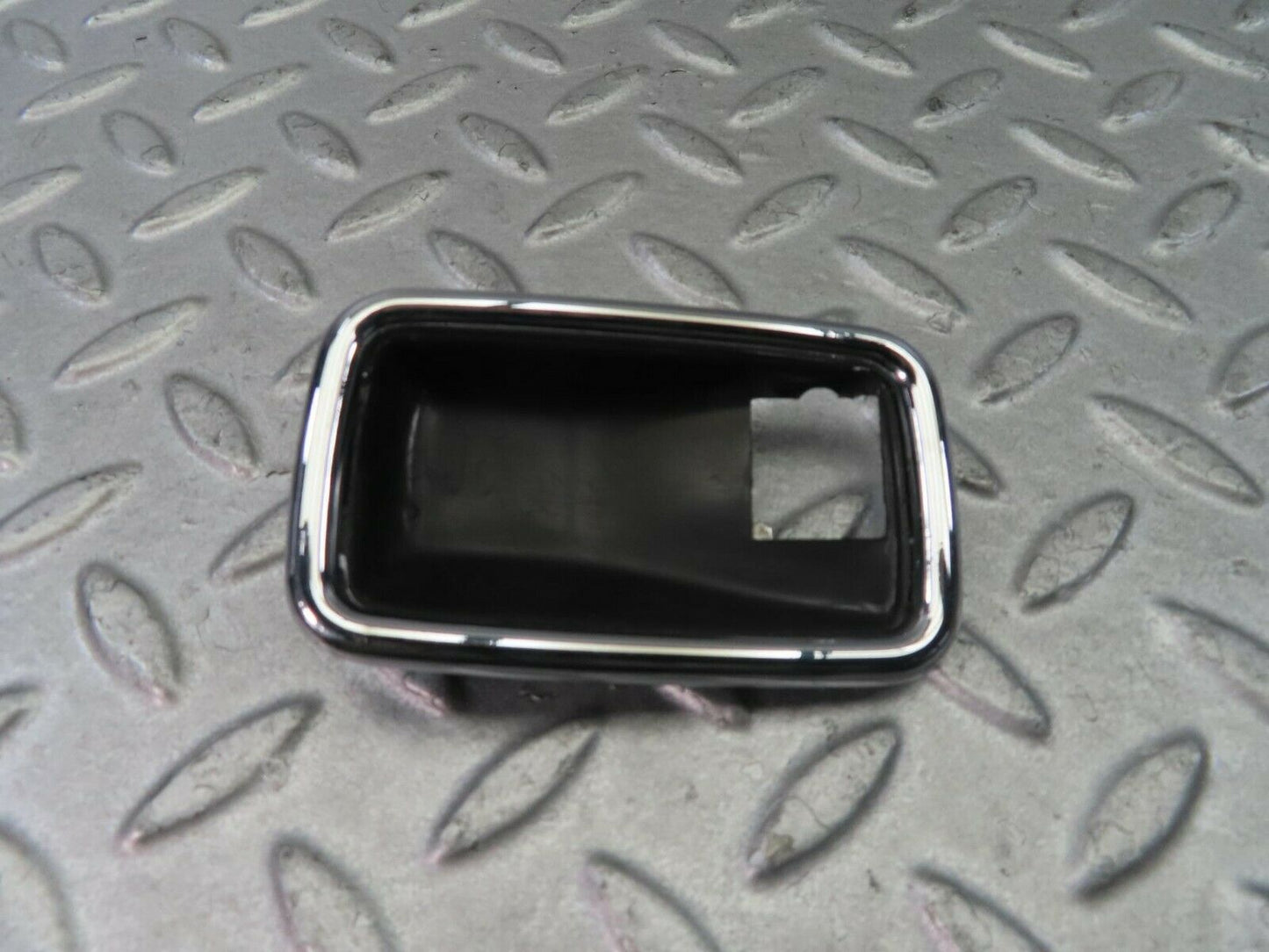 8662 Mercedes-Benz W108 Chrome Frame For Door Opener Left 1087660511