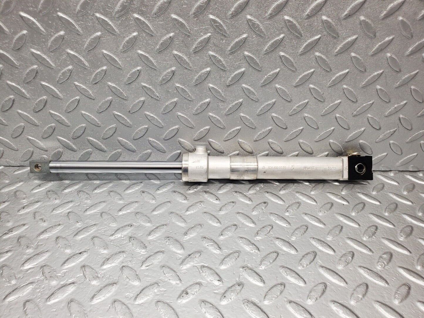 47014 Mercedes-Benz R129 320SL Coupe Roof Folding Lift Cylinder 1298000272