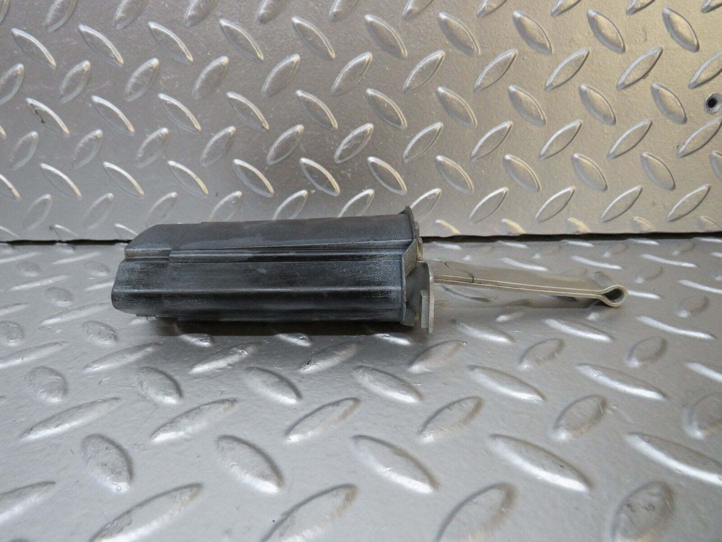 30264 Mercedes-Benz W124 230E Door Safety Check Strap