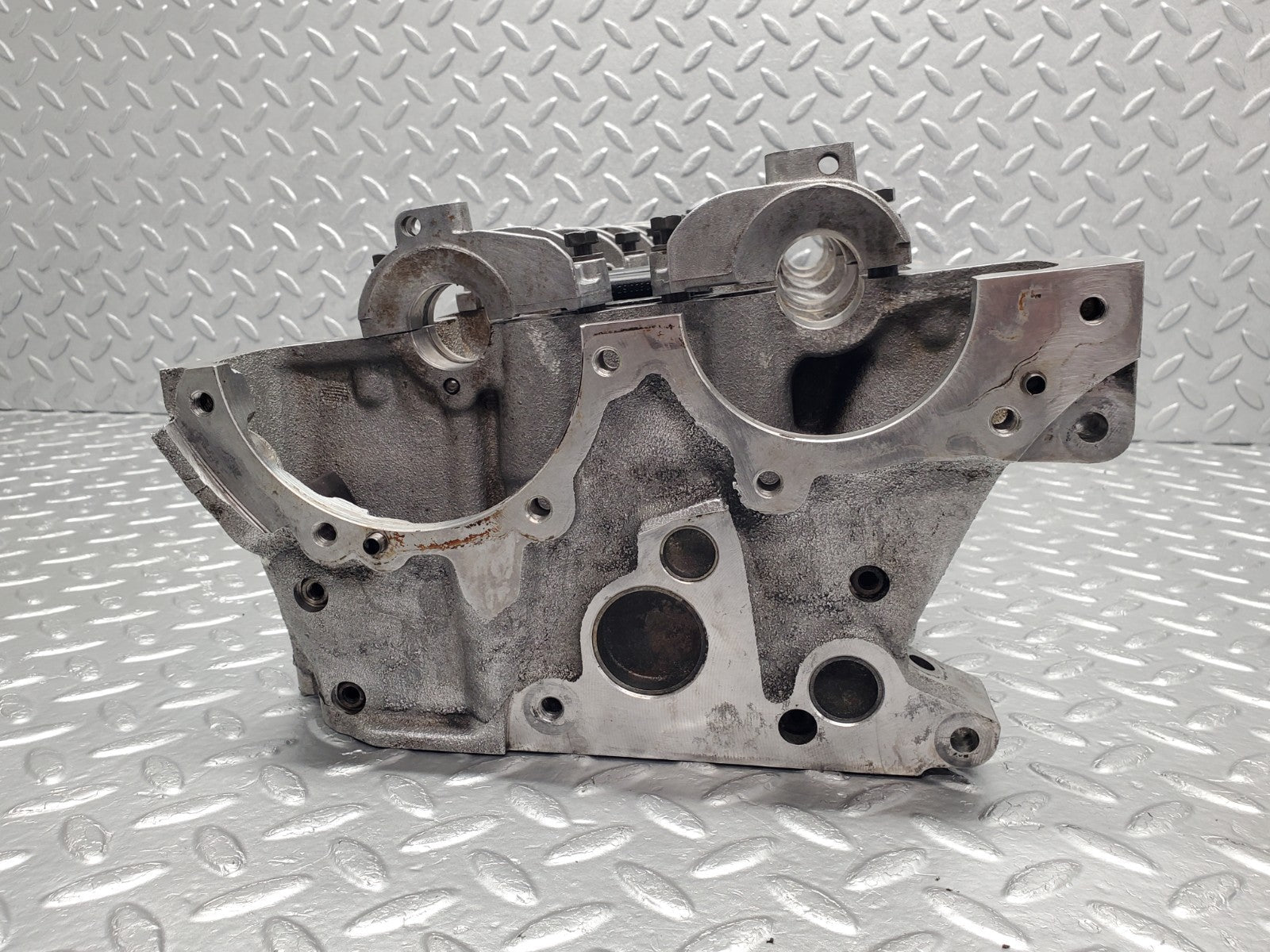 W140 cylinder head left side used OEM
