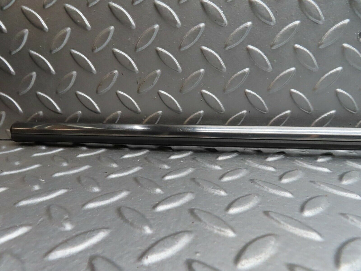 20463 Mercedes-Benz W114 280CE Coupe Rear Left Fender Wing Centre Moulding Trim