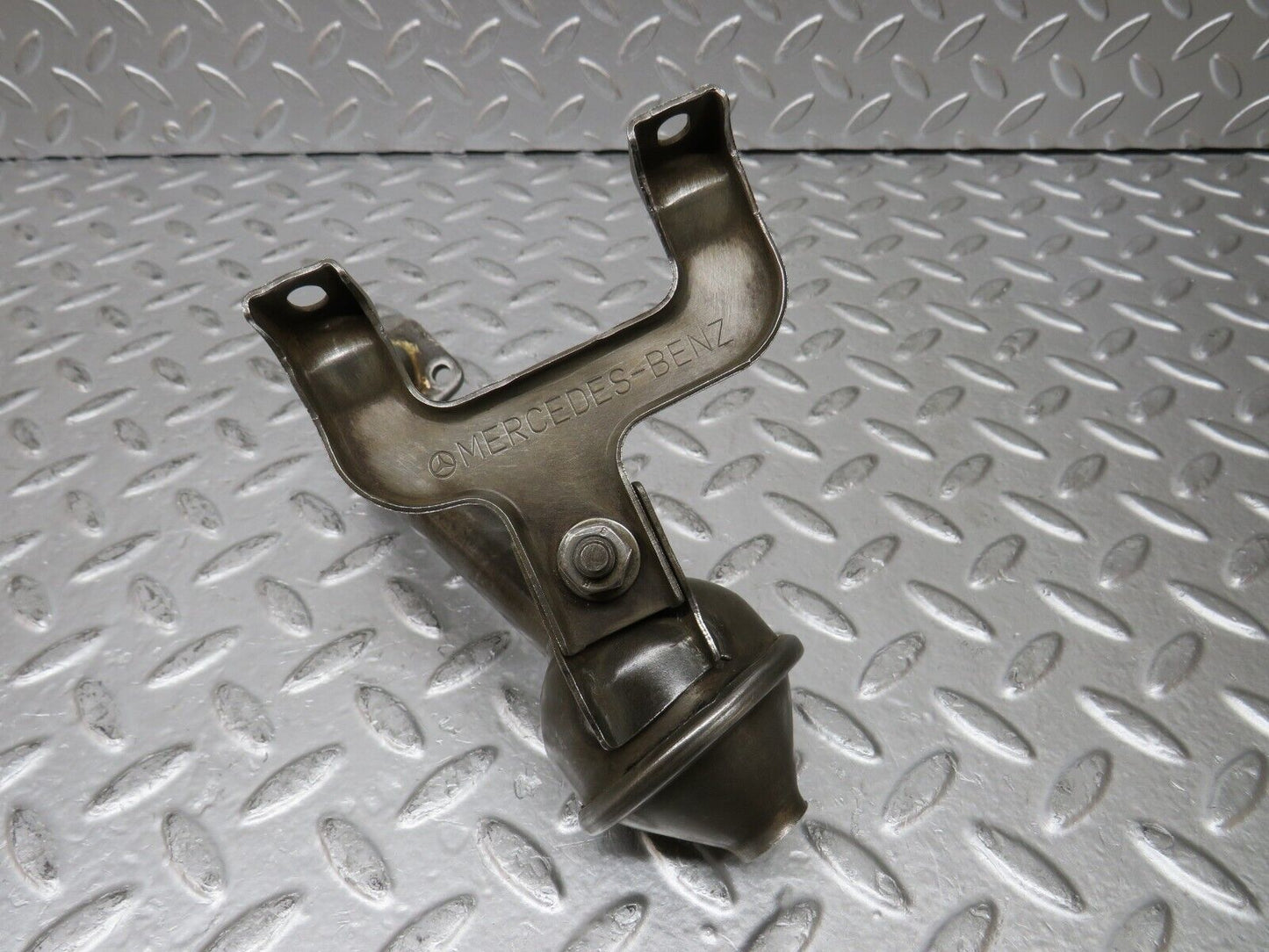 29851 Mercedes-Benz W123 230E Oil Pump Filter