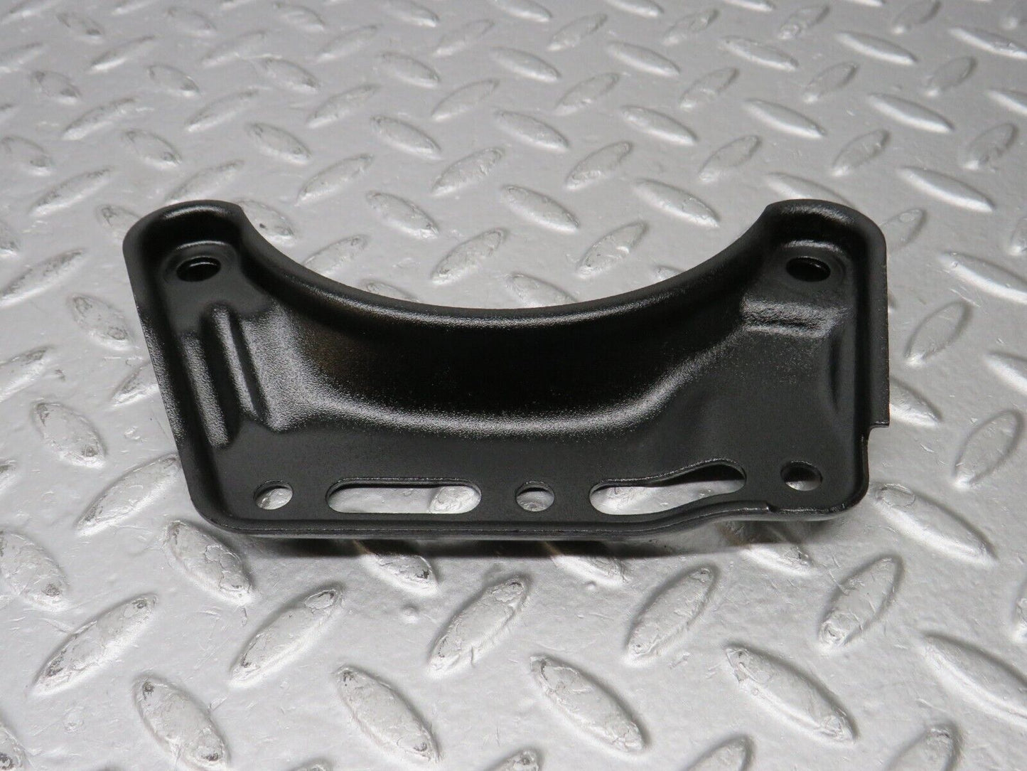 38968 Mercedes-Benz W201 190E 2.6L Air Conditioning Compressor Support Bracket