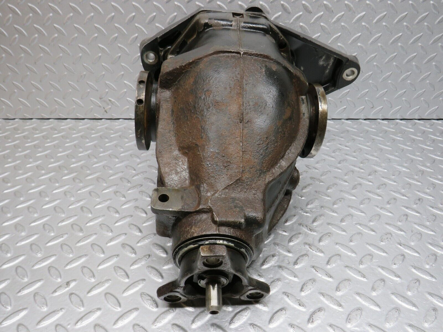 39674 Mercedes-Benz R129 320SL Coupe Rear Differential Ratio 3.67 2103510805