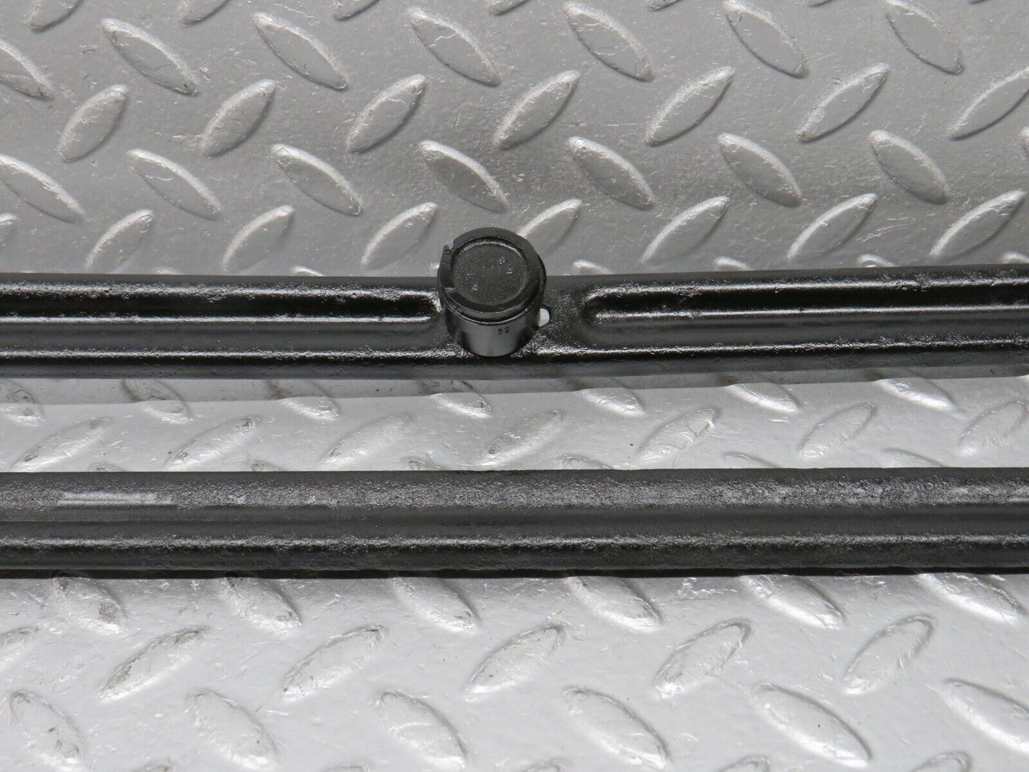 38582 Mercedes-Benz R129 280SL Coupe Front Suspension Anti Roll Bar Support Bar 2x