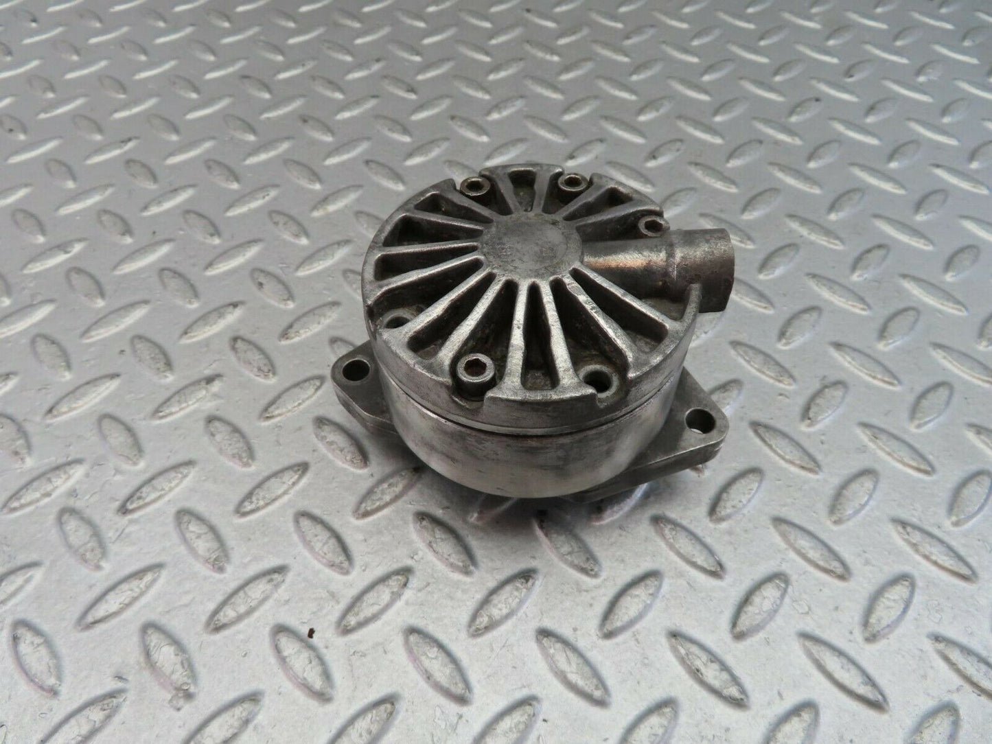 9551 Mercedes-Benz C123 280CE Coupe  Hydraulic Suspension Pump 1022360245