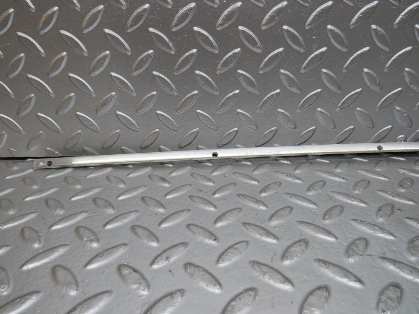 27444 Mercedes-Benz W123 280E Sunroof Chrome Trim