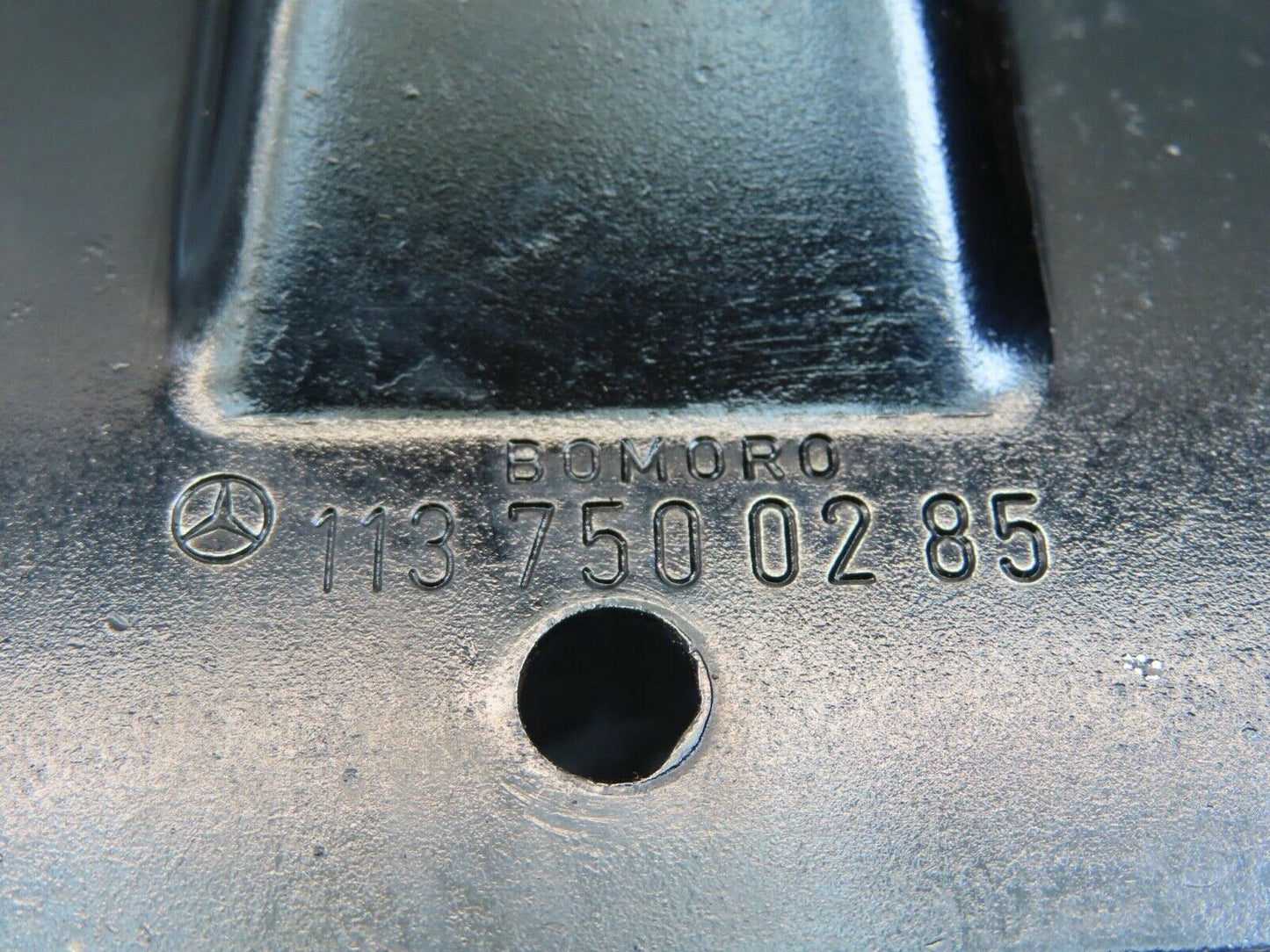 11632 Mercedes-Benz R107 450SL Trunk Boot Lock Latch 1137500285