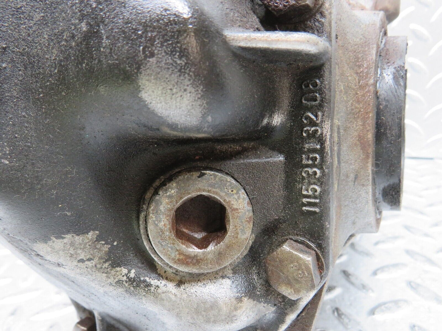 28885 Mercedes-Benz W123 230E Rear Differential Ratio 3.58 1233510101