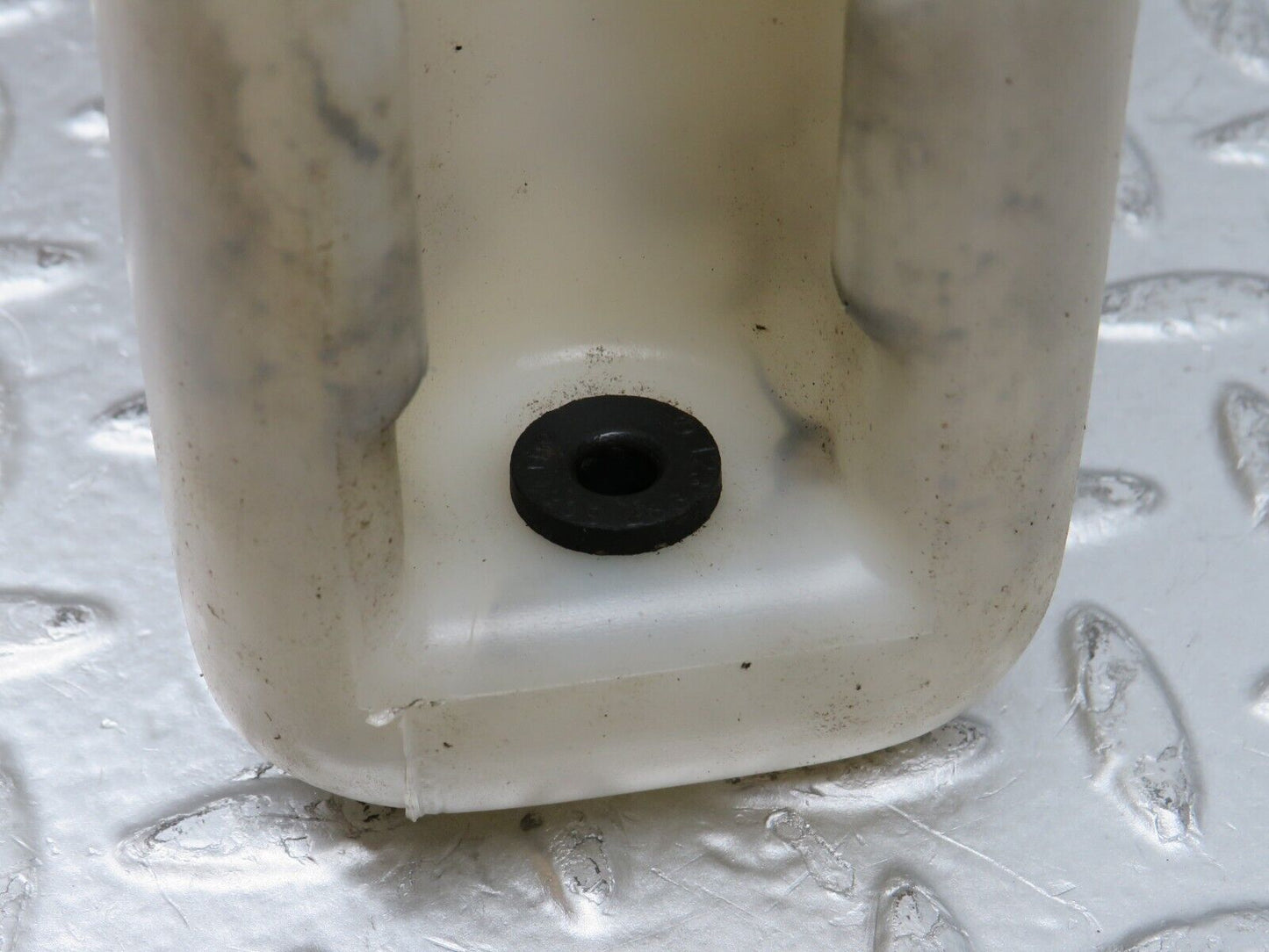 31299 Mercedes-Benz S124 220TE Rear Windscreen Washer Reservoir 1248600160