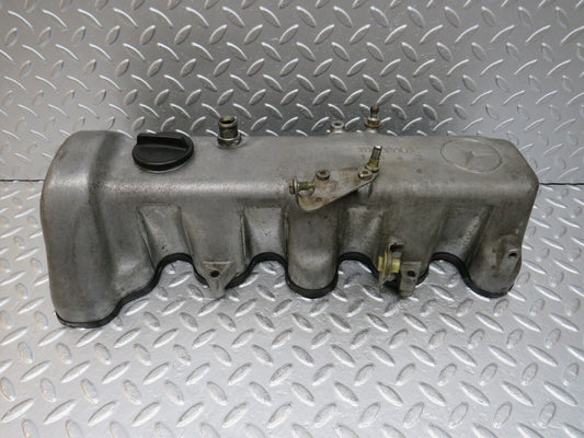 0883 Mercedes-Benz C123 240D Cylinder Head Valve Cover 6160161105