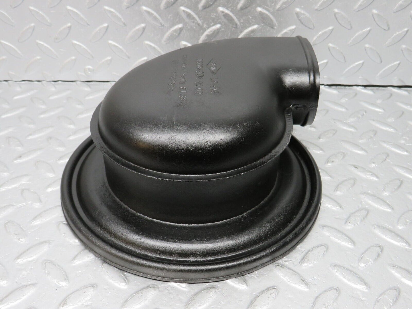 40381 Mercedes-Benz W110 230 Air Filter Housing Cap 0040941202 0000949804