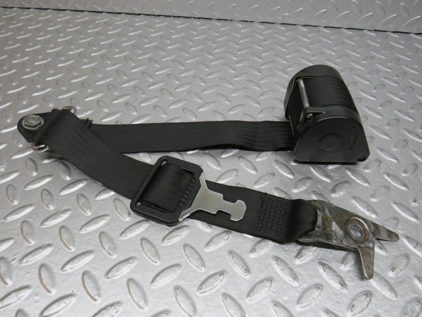 34397 Mercedes-Benz C126 380SEC Rear Seat Belt Set With Buckles 1268602185