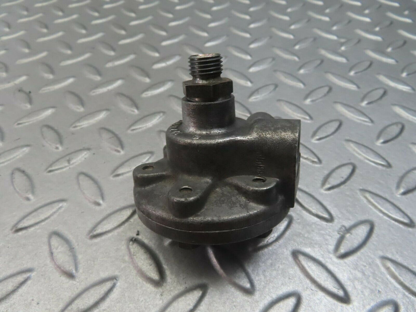8264 Mercedes-Benz W108 Fuel Backflow Damper Regulator 1270700268