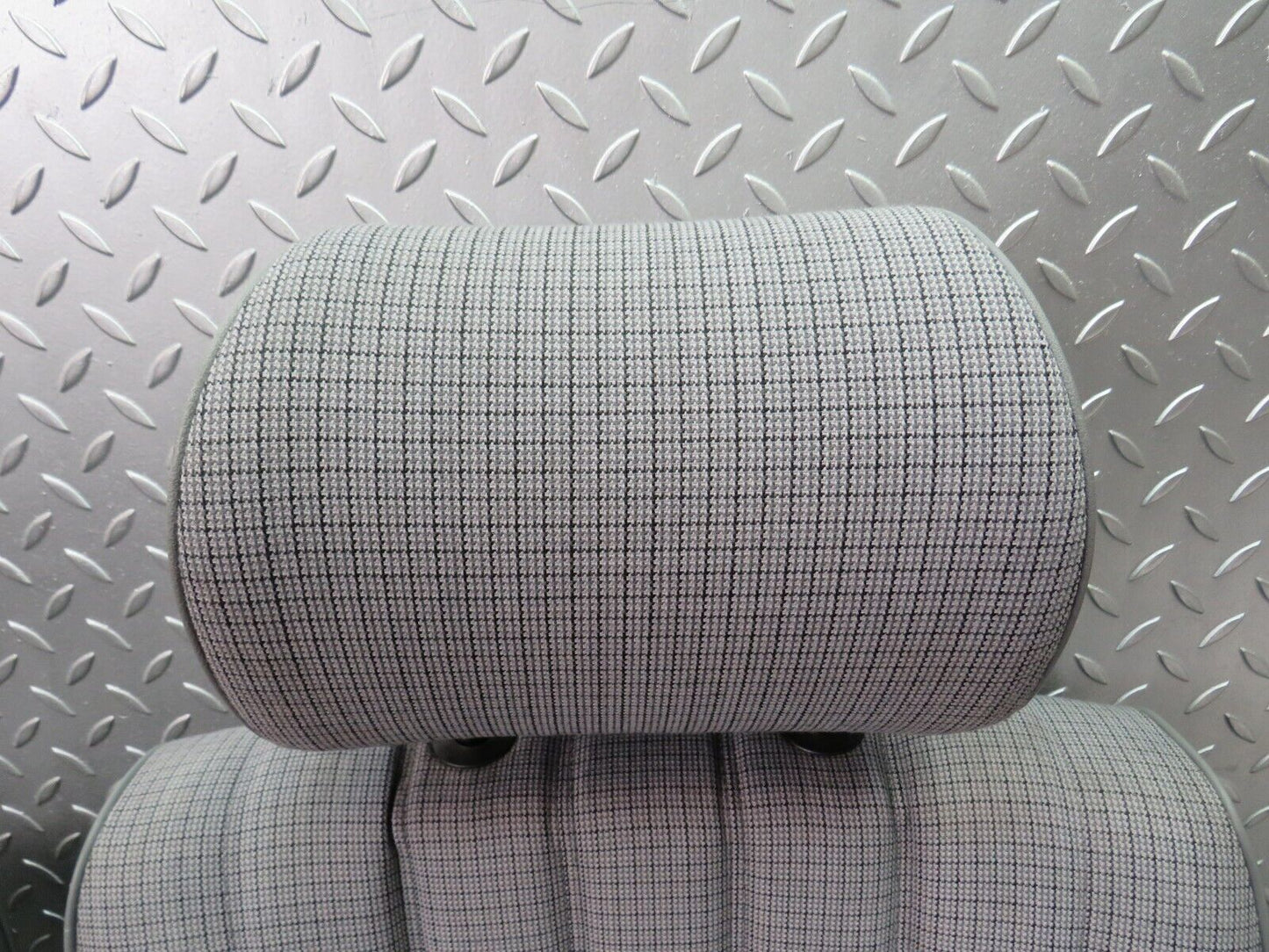 33705 Mercedes-Benz W201 190E Front Left Passenger Seat Grey