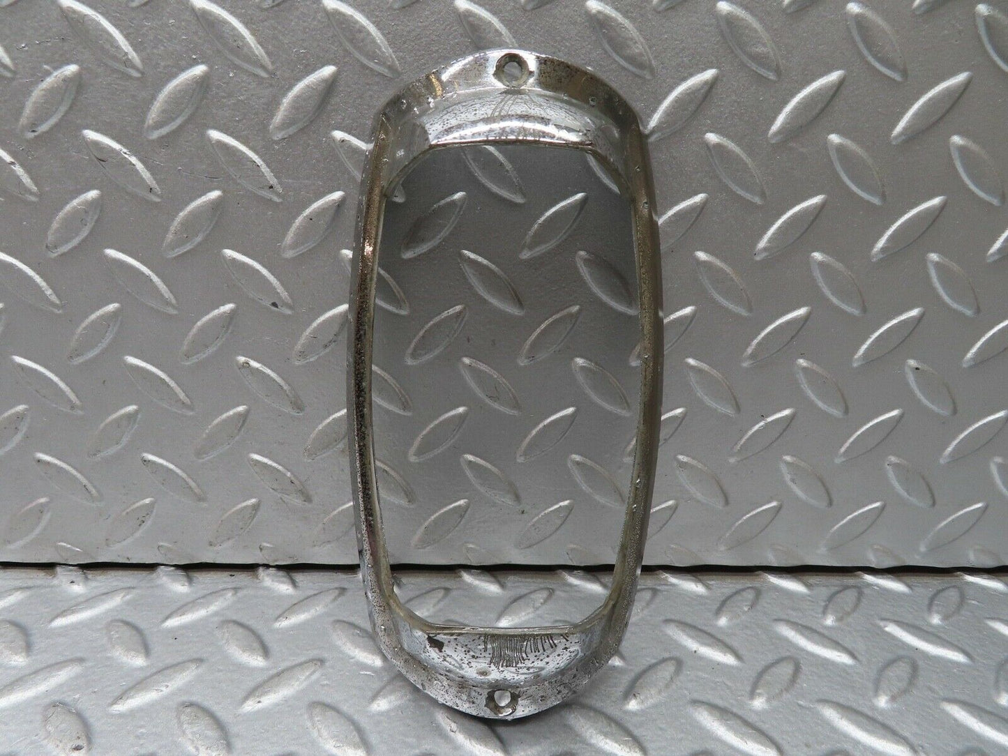 18665 Mercedes-Benz W120 W121 Ponton Tail Light Chrome Frame