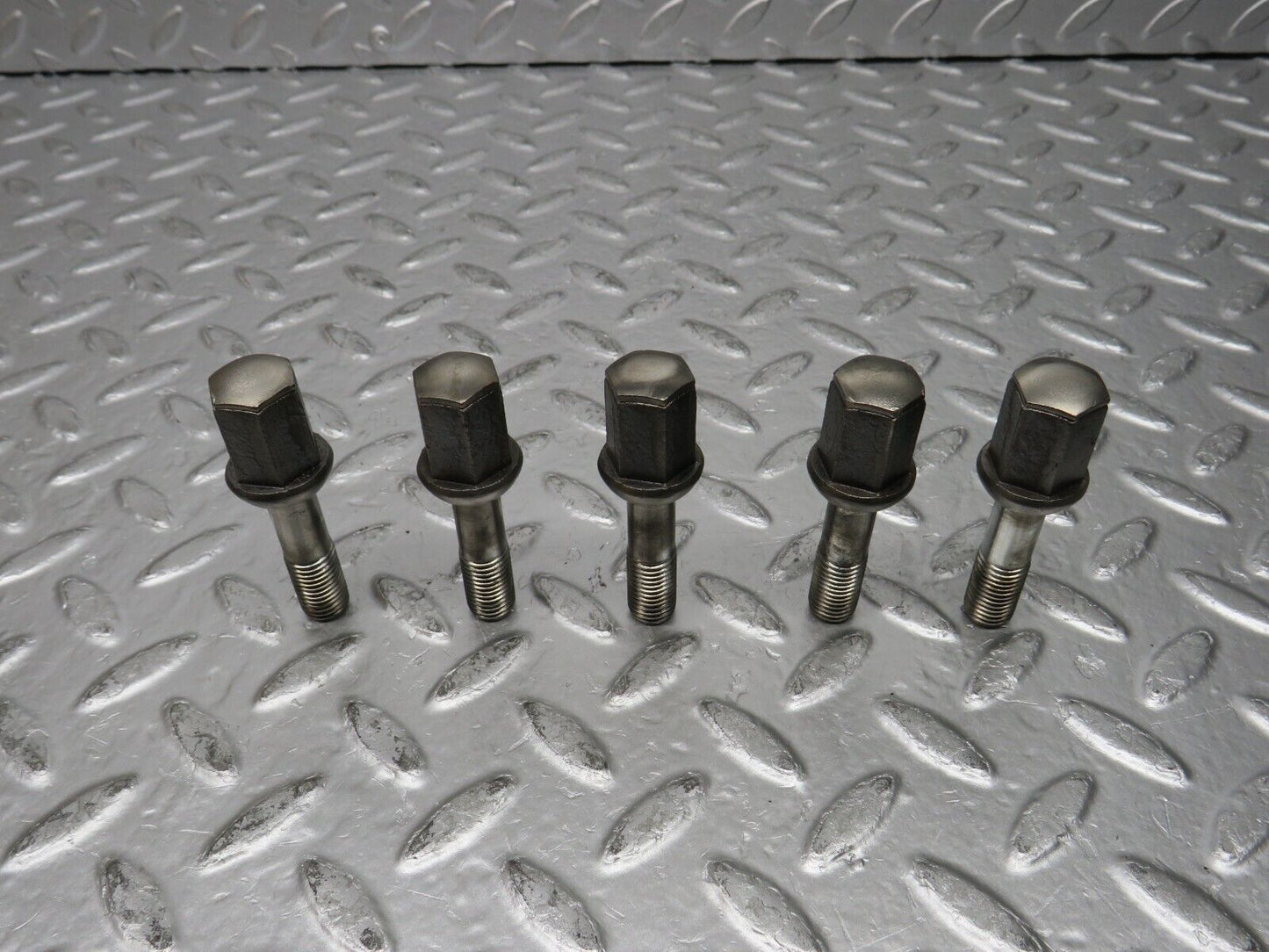 30529 Mercedes-Benz 5x Alloy Wheel Lug Bolt M12x1.5