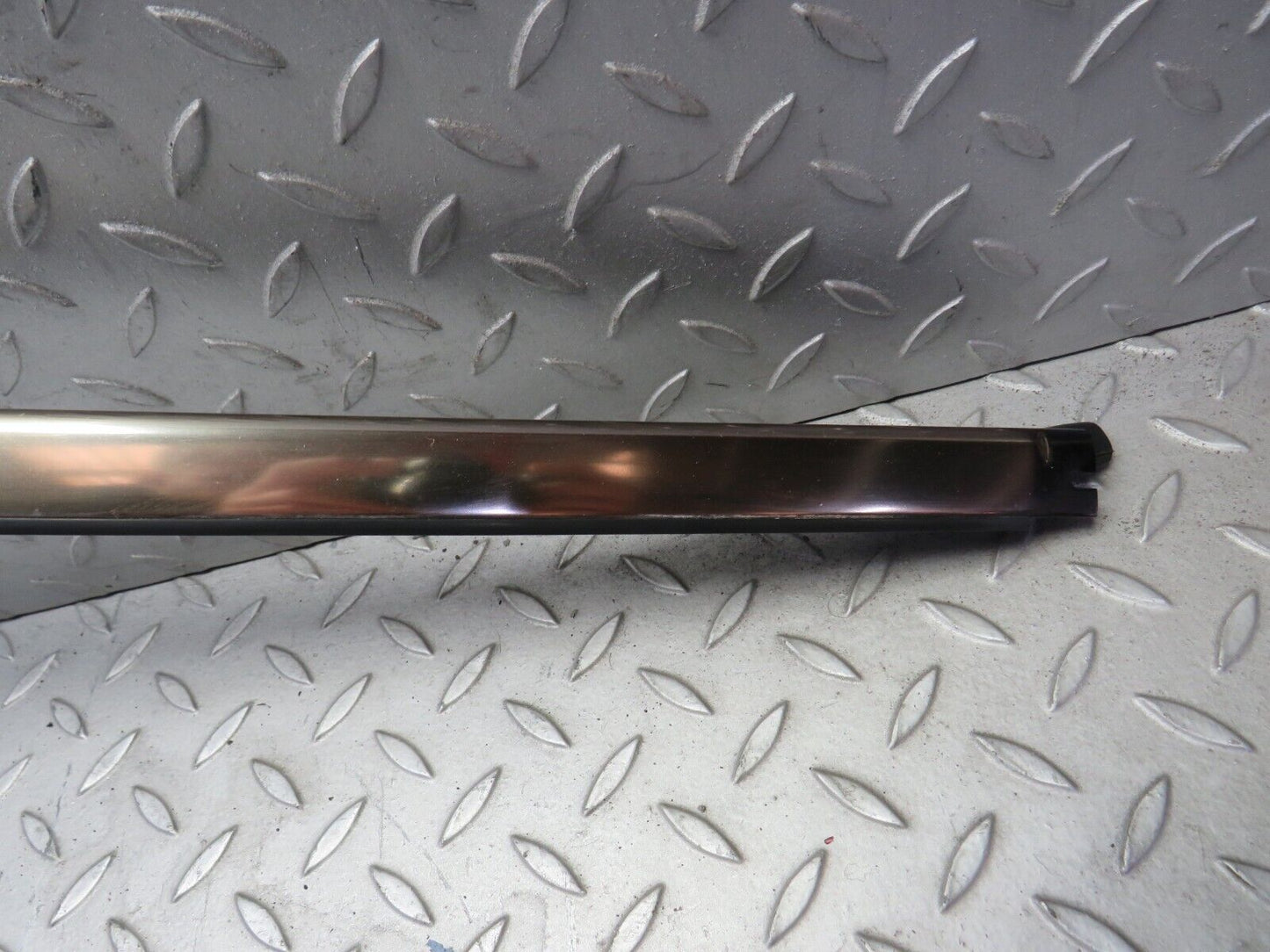 39051 Mercedes-Benz W201 190E Right Side Roof Trim Moulding 2016980698