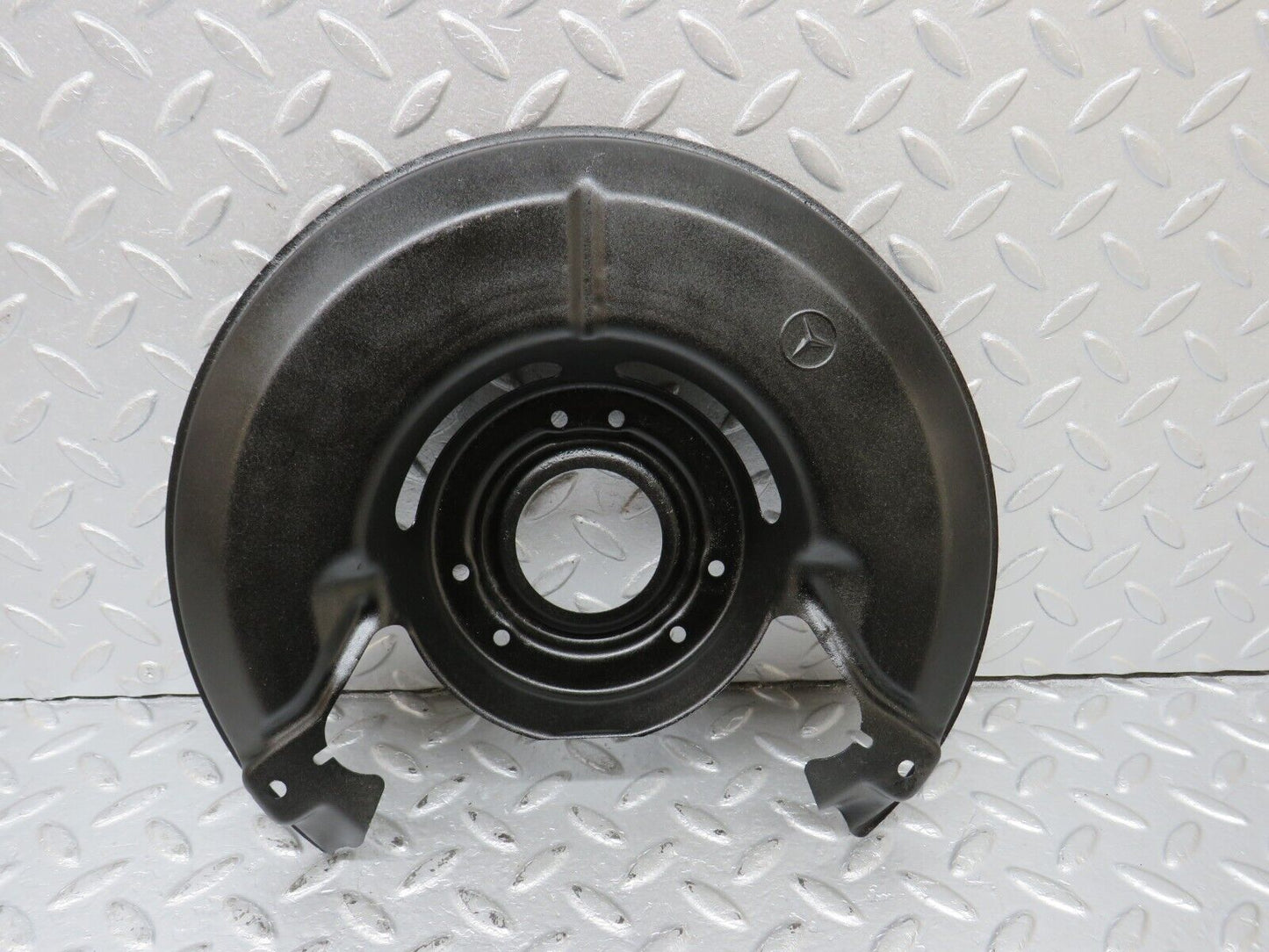 40579 Mercedes-Benz W123 300D Front Right Brake Disc Protection Plate