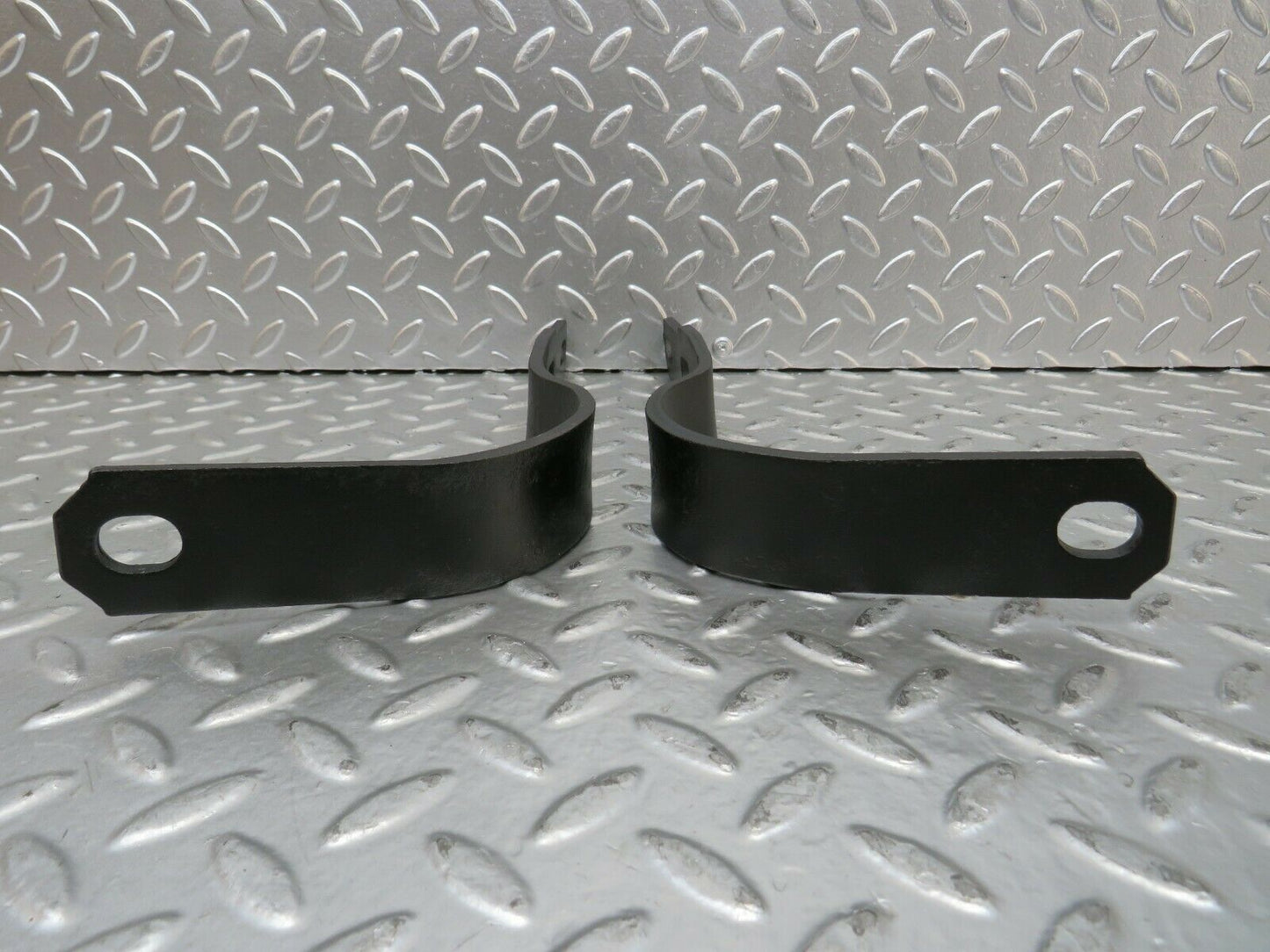 23390 Mercedes-Benz W116 350SE Front Bumper Bracket Pair