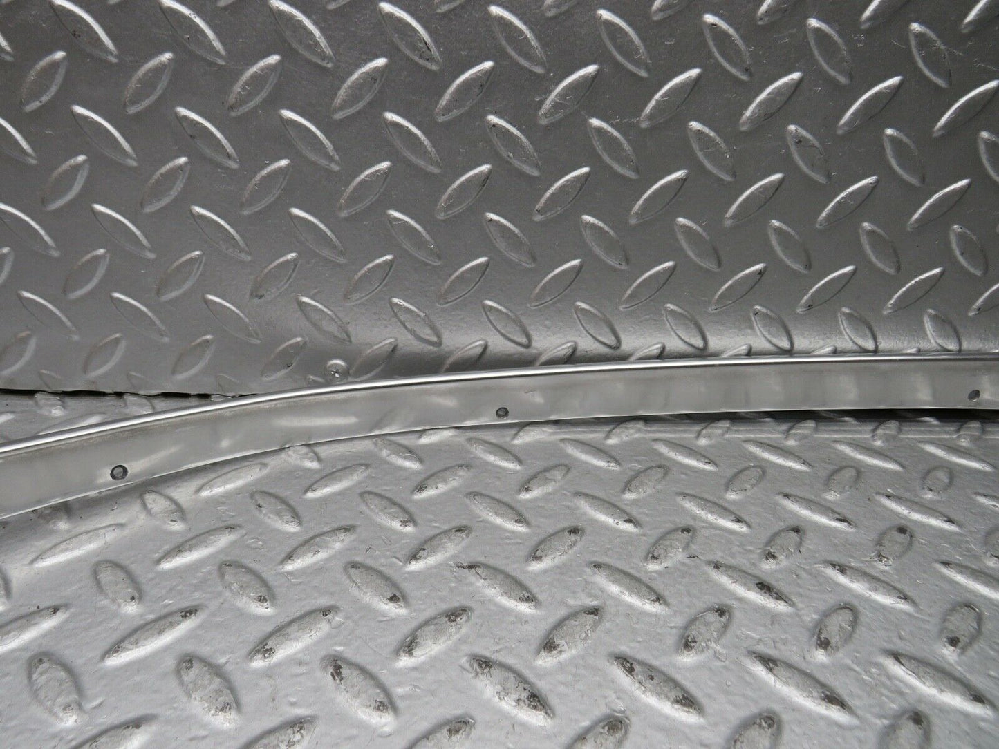 21808 Mercedes-Benz W126 300SE Roof Chrome Trim Left Side
