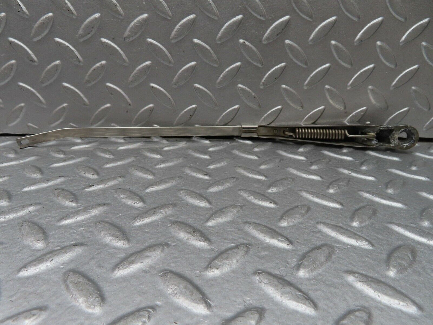 18404 Mercedes-Benz W111 220SE Coupe Wiper Arm Right Side