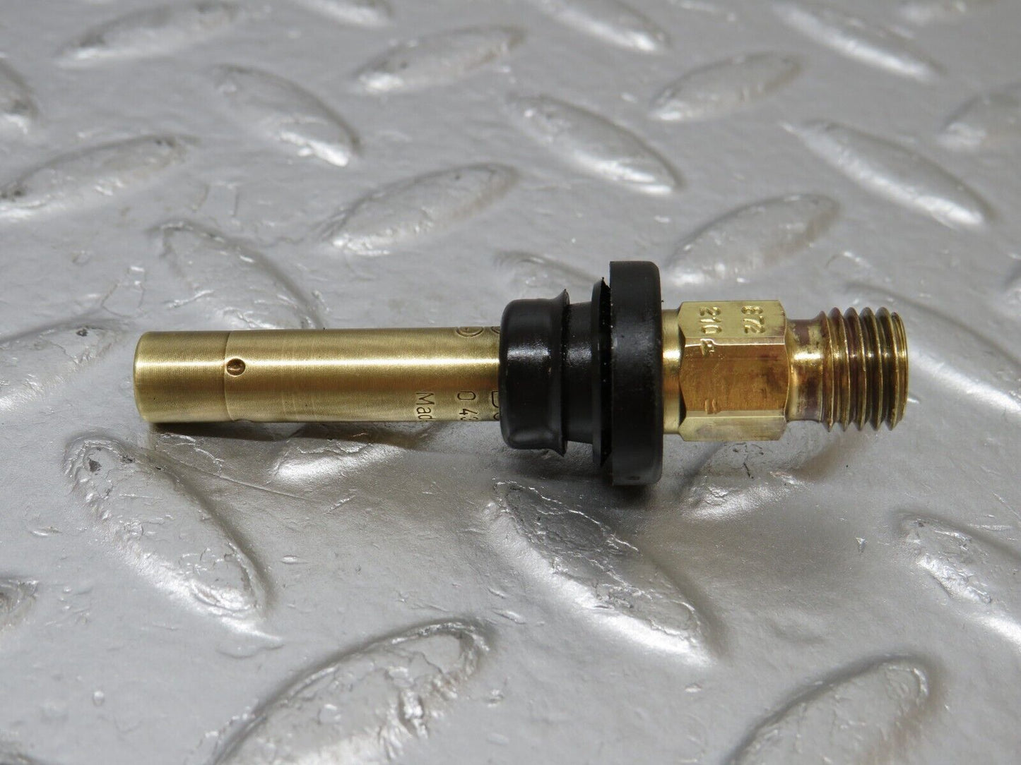 34478 Mercedes-Benz C126 380SEC Coupe Fuel Injector Bosch 0437502047