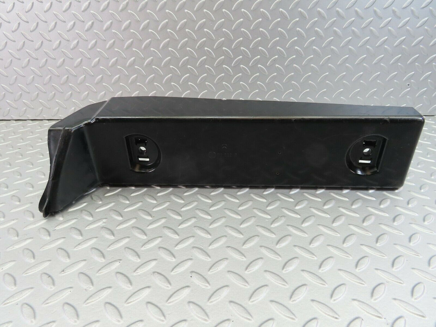 7338 Mercedes-Benz W116 450SE Right Tail Light Cover Bulb Holder