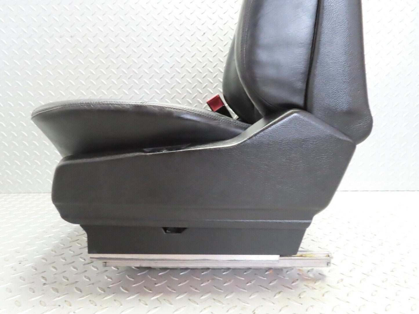 19411 Mercedes-Benz C140 CL420 Coupe Front Left Seat Black Leather