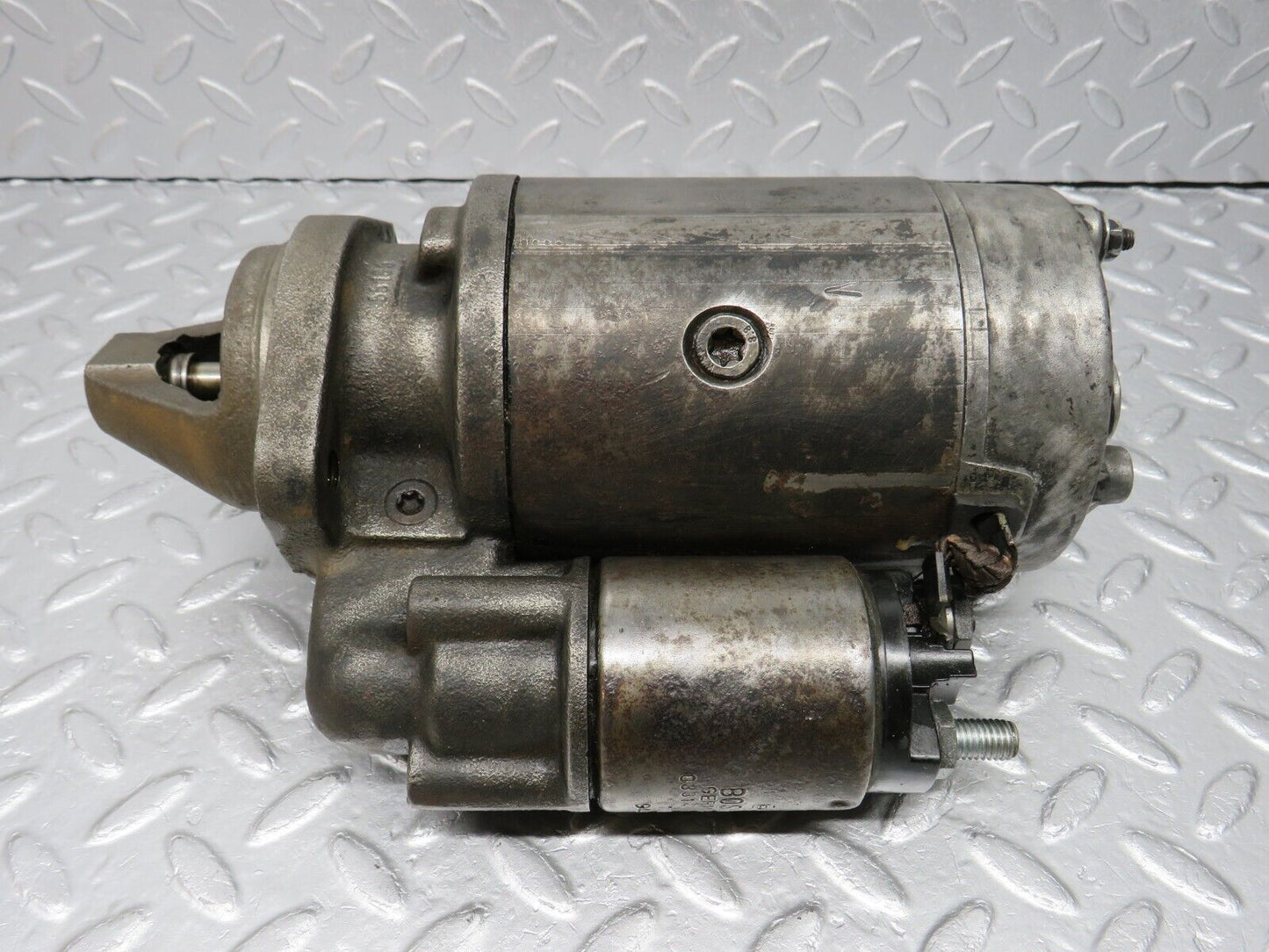 40701 Mercedes-Benz W123 300D Starter Motor Bosch 0001362601 0331402542