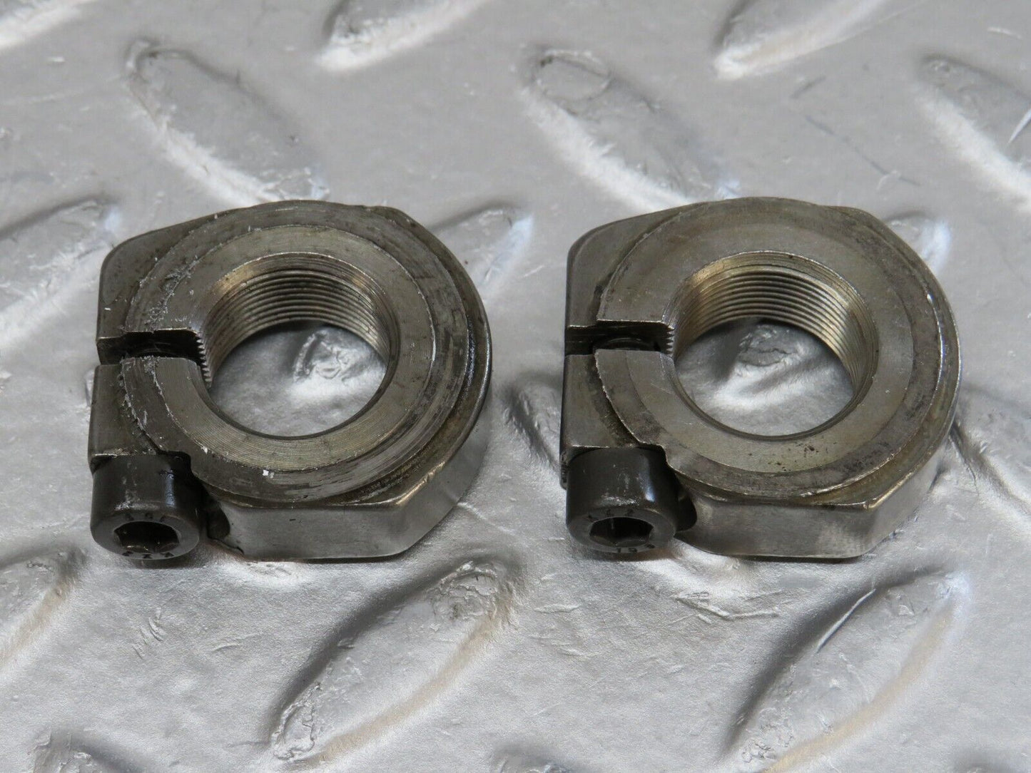 34863 Mercedes-Benz W210 320E Wheel Hub Locking Cap