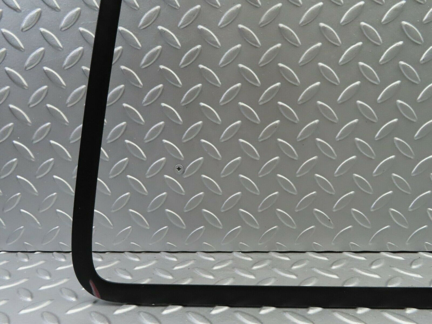 6713 Mercedes-Benz S124 E220 Wagon Rear Windscreen Surround