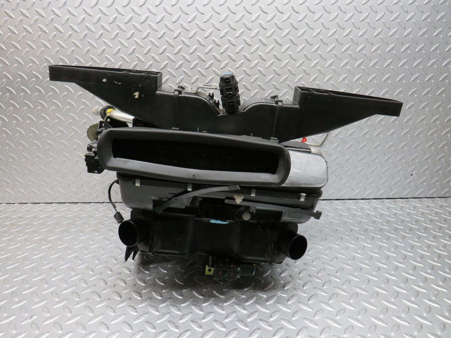 39549 Mercedes-Benz R129 320SL Coupe Heater Blower Box Housing 1298303362