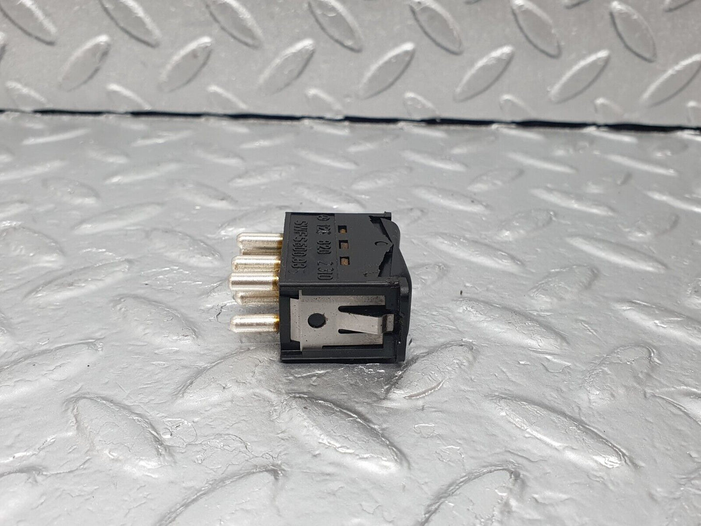 43548 Mercedes-Benz C126 380SEC Coupe Air Conditioning Switch 1268202310