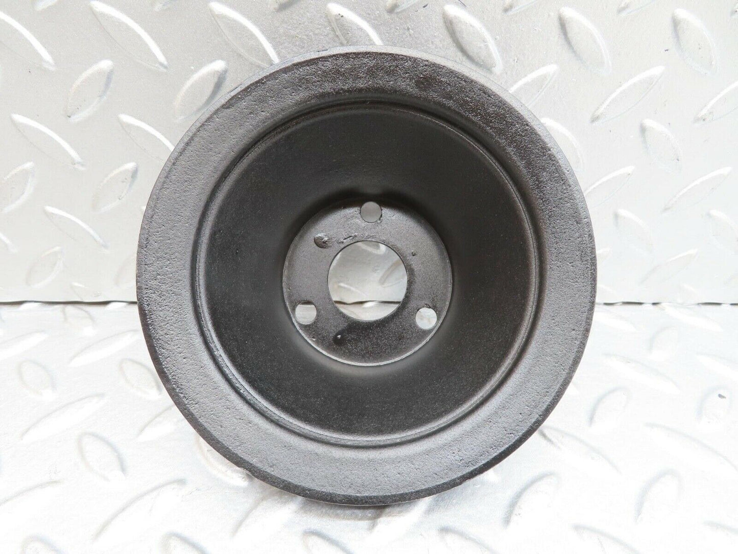 13880 Mercedes-Benz W123 200 Water Pump Pulley