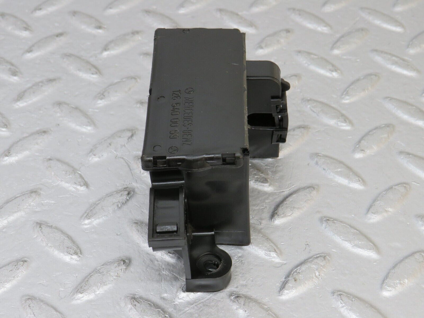 36033 Mercedes-Benz W126 420SE Cable Wire Distributor Connector 1265400069
