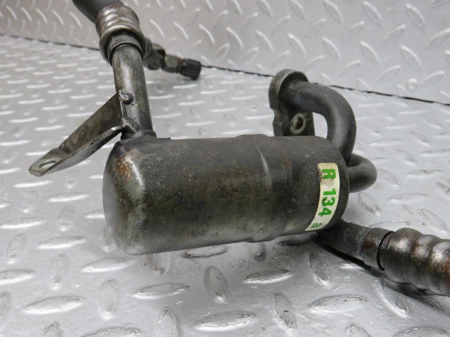 38178 Mercedes-Benz A124 320E Cabriolet Air Conditioning Hose Pipe With Dryer 1042300856