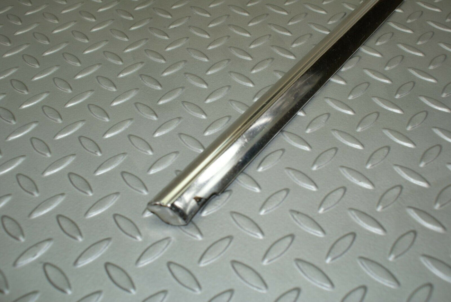 3125 Mercedes-Benz W115 220D Rear Left Door Chrome Moulding Trim