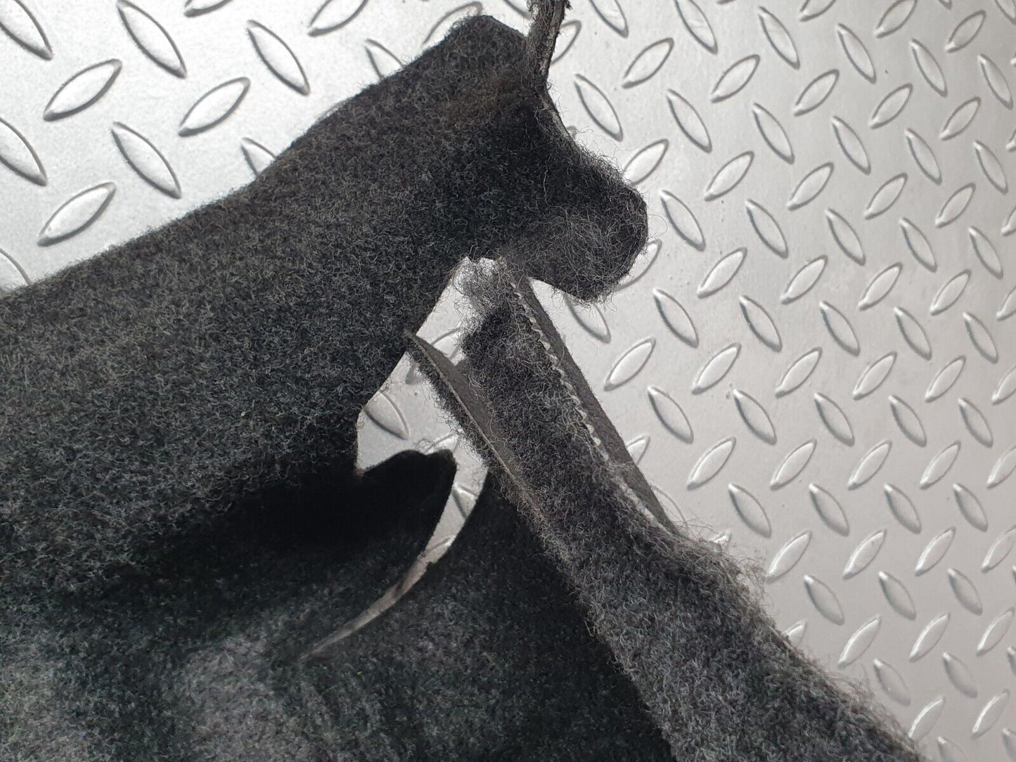 41763 Mercedes-Benz W202 C200 Trunk Boot Panel Cover Right Grey 2026934091